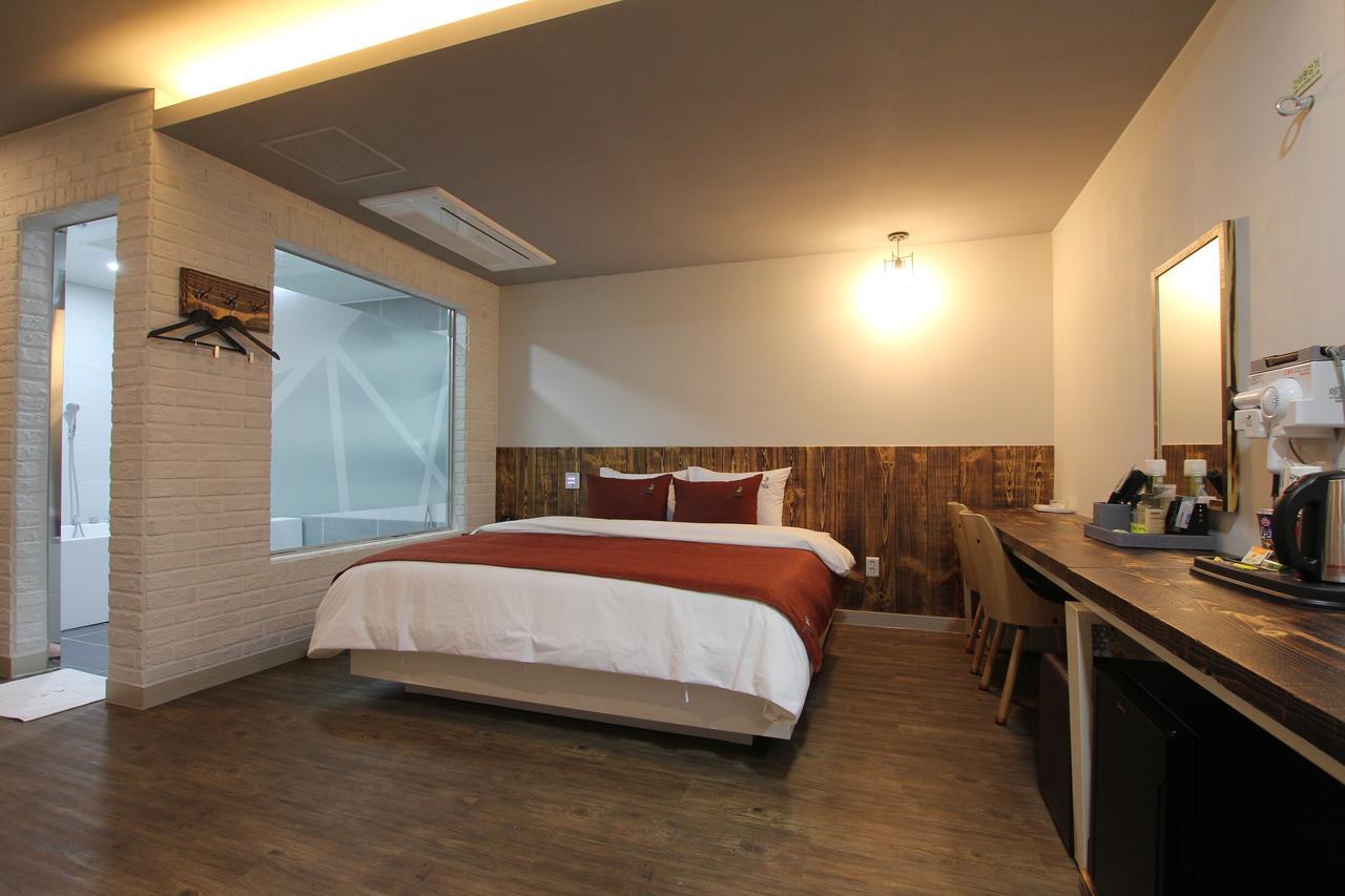 Jade Hotel Ilsan Ni Esterno foto